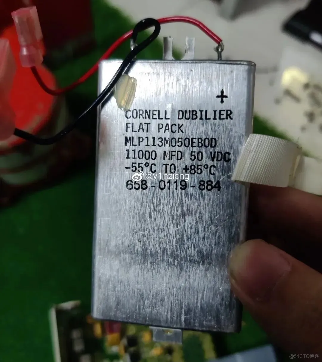 拆解飞机黑匣子，看看内部构造、PCB及芯片！_verilog_17
